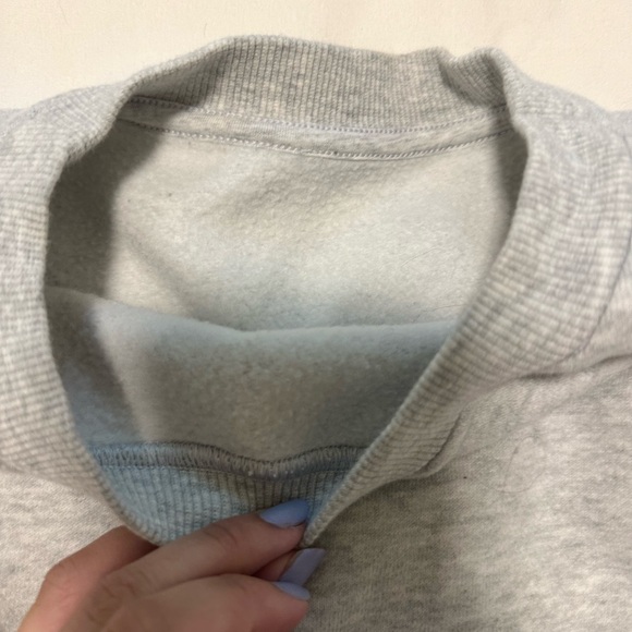 Lululemon cropped fleece grey sweatshirt - Picture 4 of 4